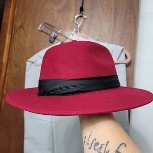 EUC.  Fedoria virgin wool hat. (776)